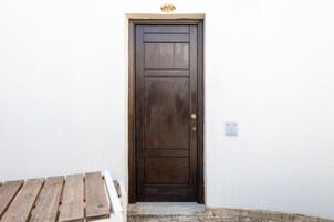 Entrada al alojamiento