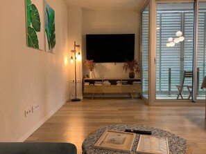 TV - Forum casa Barcelona (Barcelona)