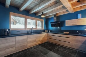 Private kitchen - Chalet L'Elixir - Swimming pool - Sauna (Gérardmer)