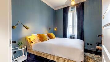 Apartment (3 Bedrooms) | 3 bedrooms, iron/ironing board, free cribs/infant beds, free WiFi