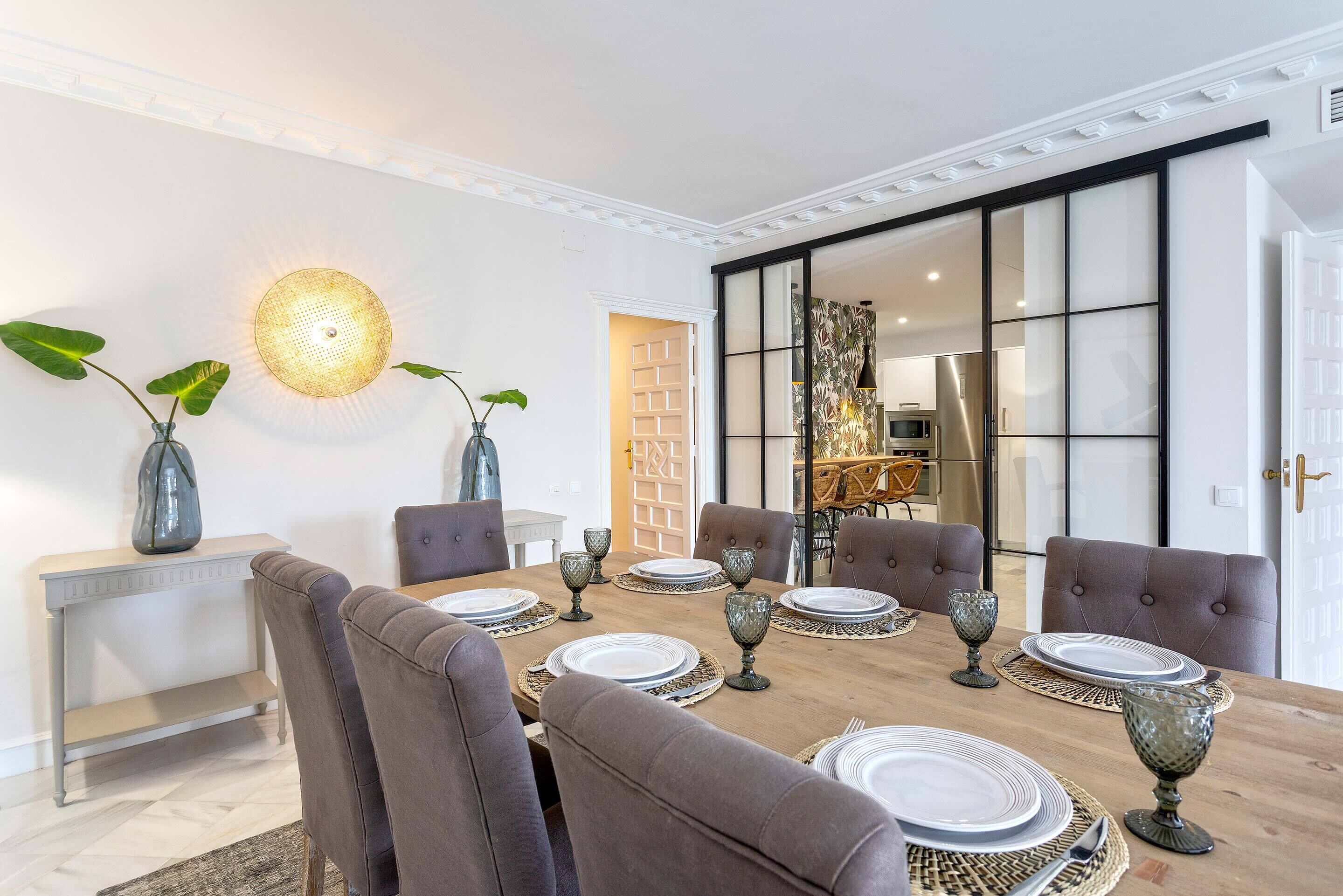 Huoneisto (4 Bedrooms) | Ruokailu omassa huoneessa