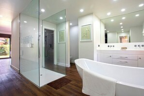 Apartment (3 Bedrooms) | Bathroom | Shower - Genteel Home Venalmar Terrace (Estepona)