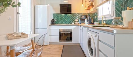 Appartamento (2 Bedrooms) | Cucina privata | Frigorifero, microonde, forno, lavastoviglie