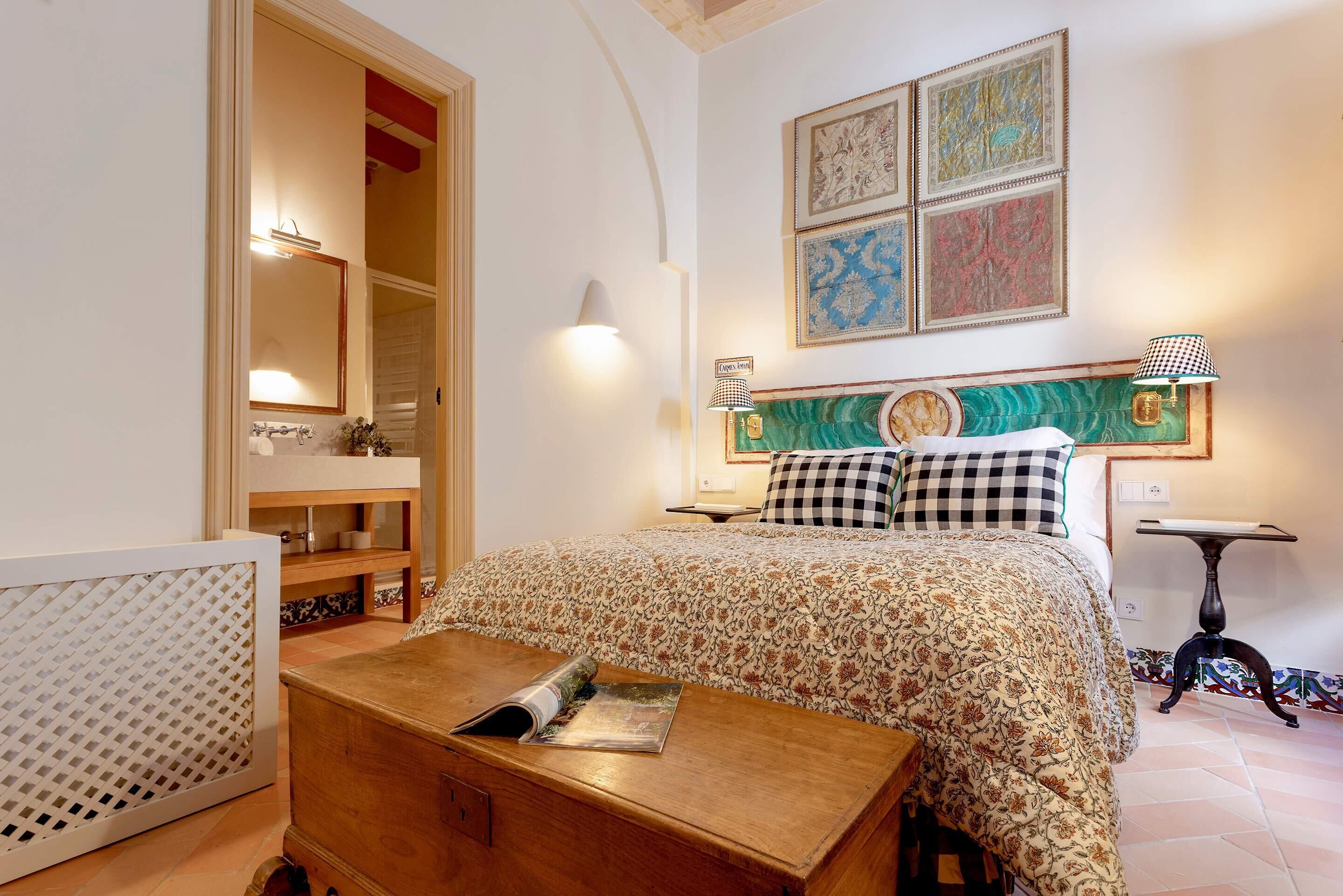 Appartamento (Multiple Bedrooms) | 7 camere, una scrivania, postazione laptop, ferro/asse da stiro