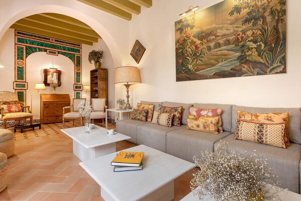 Departamento (Multiple Bedrooms) | Sala de estar | Televisión 