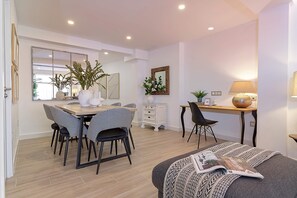 Apartment (4 Bedrooms) | Living room - Genteel Home Victoria (Málaga)