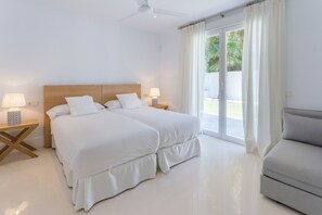 4 habitaciones, tabla de planchar con plancha y wifi gratis