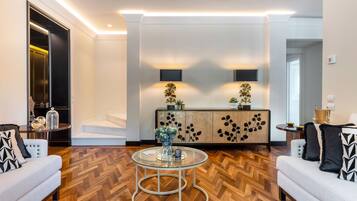 Vila Mewah, kolam renang pribadi (4 Bedrooms) | Area keluarga