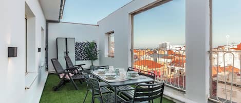 Apartment (2 Bedrooms) | Terrace/patio