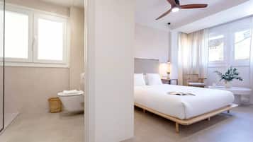 Apartment (4 Bedrooms) | 4 bedrooms, iron/ironing board, free WiFi, bed sheets