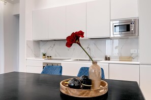 Apartment (3 Bedrooms) | In-room dining - Genteel Home Giraldi (Florence)