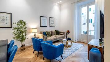 Apartment (3 Bedrooms) | Ruang tamu