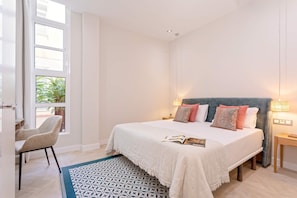 Apartment (2 Bedrooms) | 2 bedrooms, iron/ironing board, free WiFi, bed sheets - Genteel Home Plaza del Obispo (Málaga)