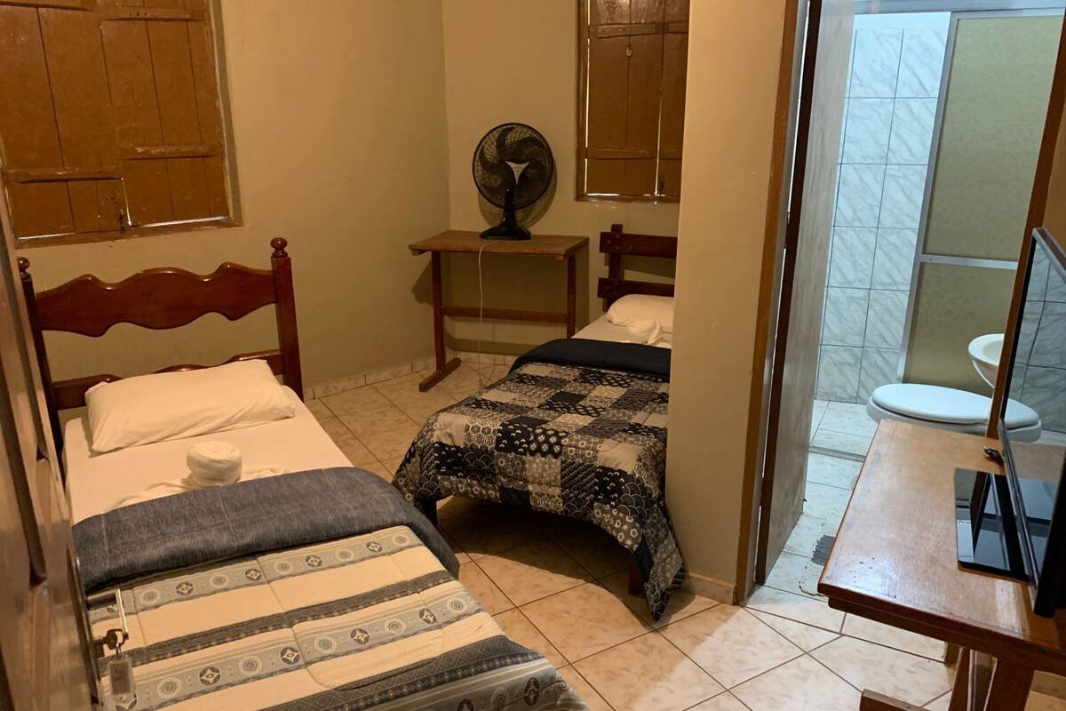 Classic Twin Room | 1 bedroom, free WiFi