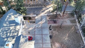 المنطقة المحيطة بالمنشأة