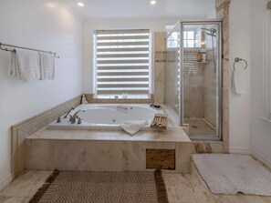 Shower, hair dryer - Munguia Summit Camp Modern Home Unit A (Big Bear Lake)