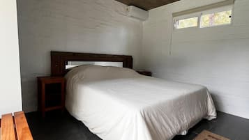 Double Room, Garden View | In-room safe, free WiFi