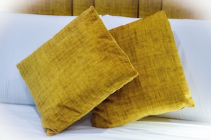 Gratis produkter i minibar, värdeförvaringsskåp på rummet och skrivbord