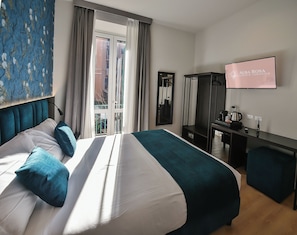 Deluxe Double or Twin Room