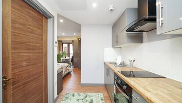 Apartment | Private kitchen | Fridge, oven, stovetop, electric kettle