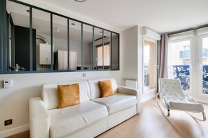 华丽公寓 | 起居区 | 平板电视