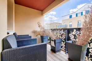 Deluxe Apartment | Terrace/patio