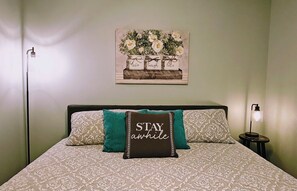 3 bedrooms, iron/ironing board, WiFi, bed sheets