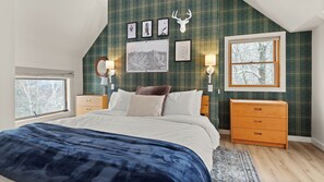 4 slaapkamers, een strijkplank/strijkijzer, reisbedje, gratis wifi