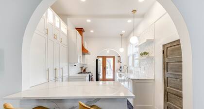 Luxury Spring Retreat Near San Antonio Icons