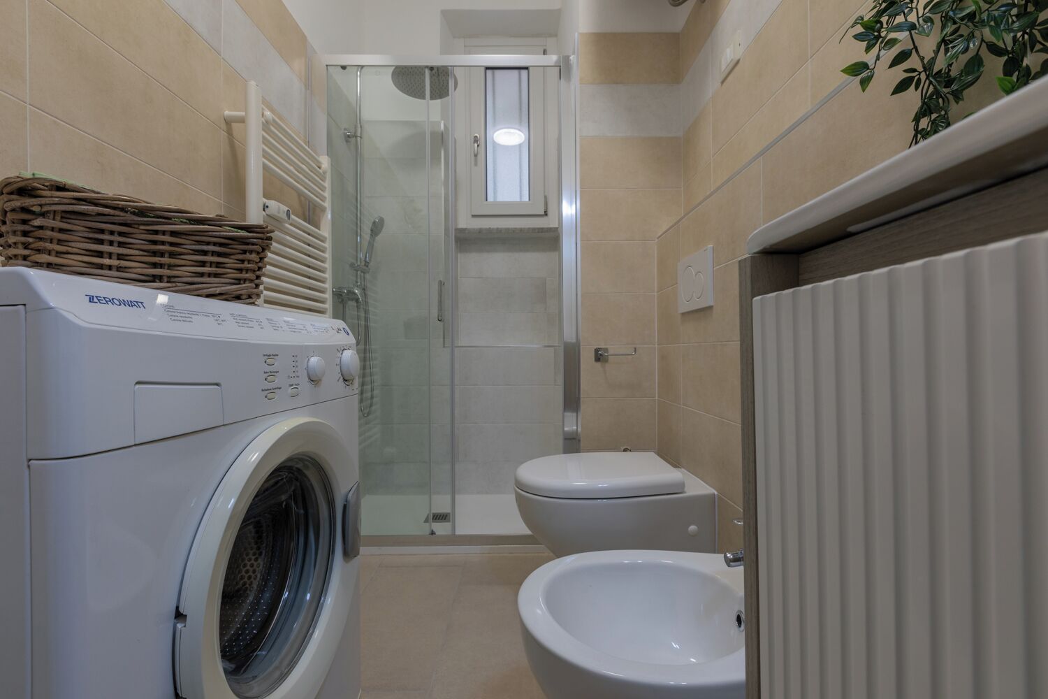 Apartment, Balcony | Bathroom