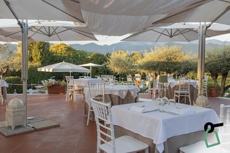 Restaurant. Hotiday Room Collection - Sarzana
