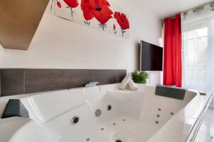 Bain à remous intérieur
