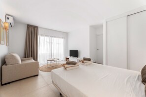 4 bedrooms, iron/ironing board, free WiFi, bed sheets - Villa Famara - Altos de Lanzarote (Playa Blanca)