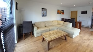 Apartment | Living area