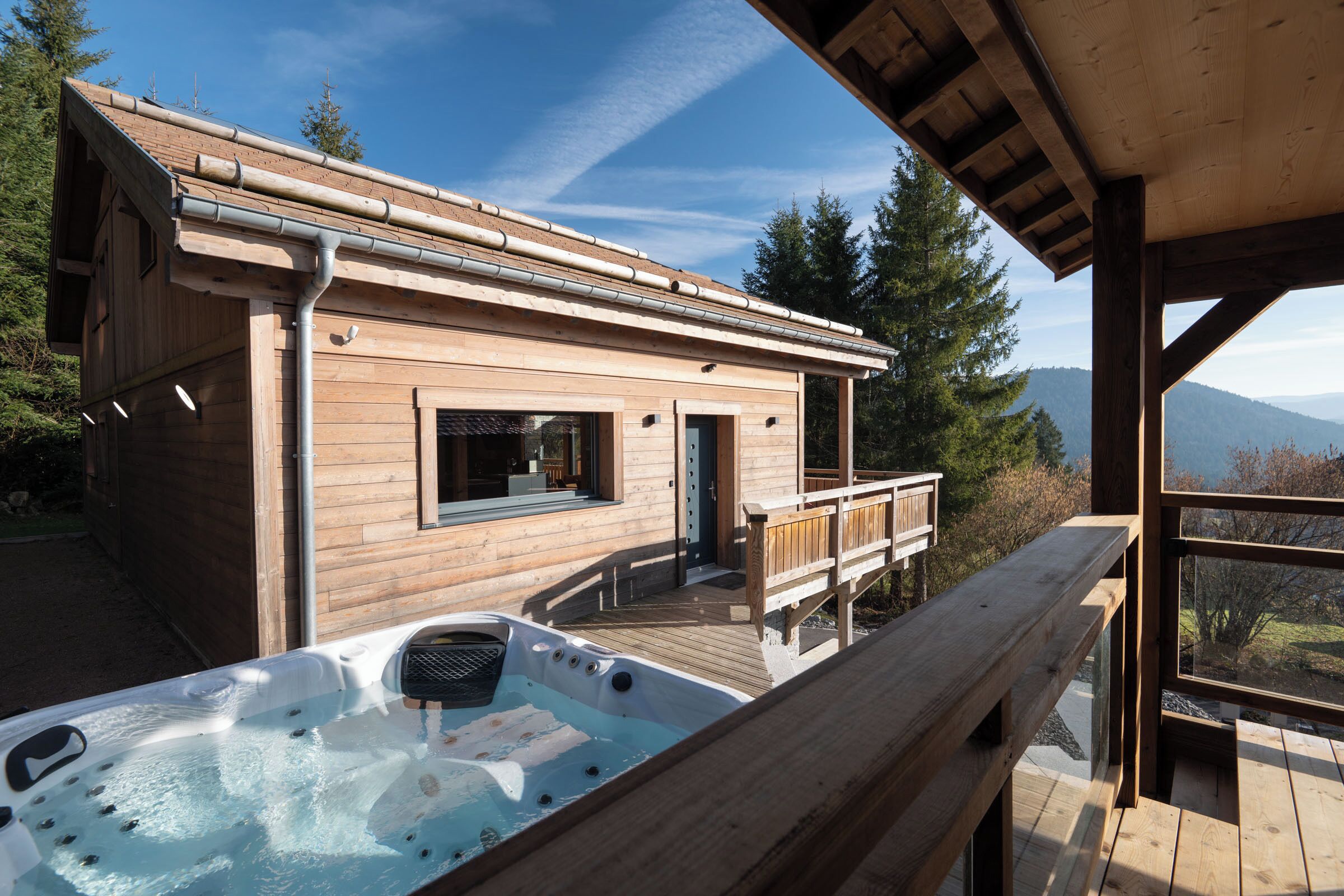 Bain à remous extérieur