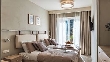 In-room safe, desk, laptop workspace, blackout drapes