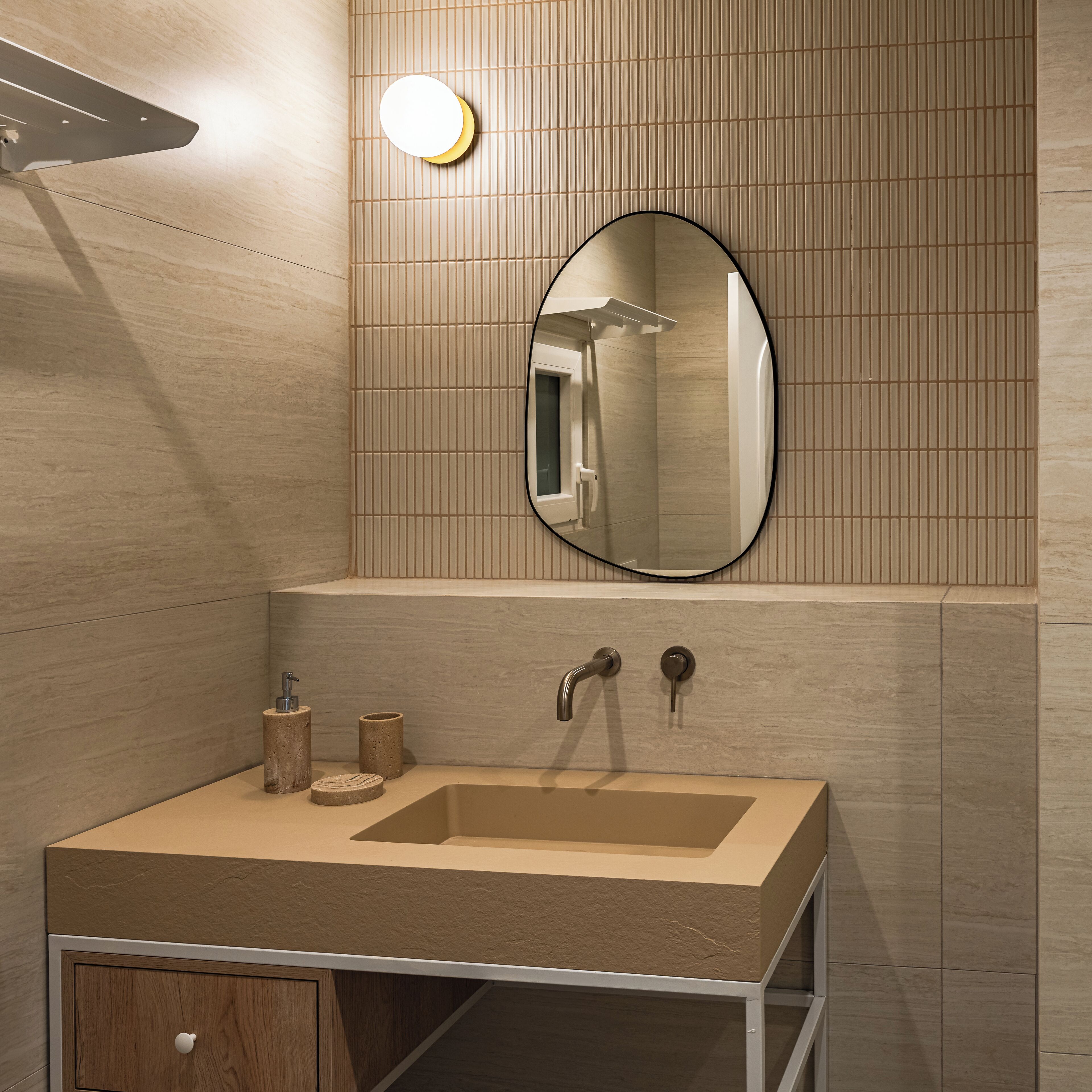 Photo - Travi Boutique By Holi