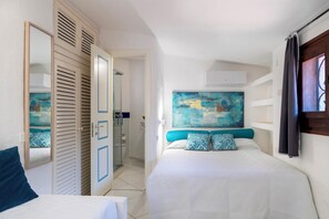 5 bedrooms, iron/ironing board, free WiFi, bed sheets