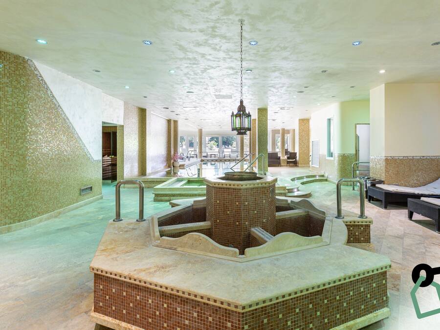 Sauna, hot tub, steam room, body treatments, body wraps, body scrubs