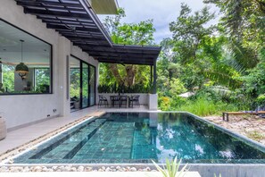 Pool - Modern Villa Hidden in Tropical Jungle Bliss - Perfect for Families and Groups (Nosara)