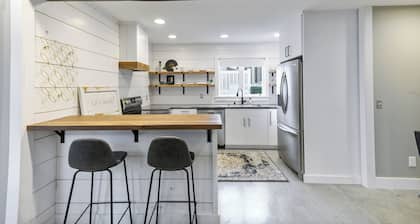 Apartment on Broadway St - K