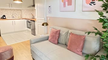Deluxe-Apartment, Gartenblick | Wohnbereich