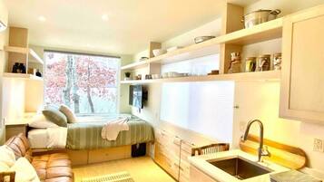 1 habitación, wifi y ropa de cama