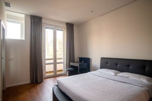 1 bedroom, iron/ironing board, WiFi, bed sheets - Savoy Luxury Apartment (Milano)