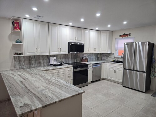 Cozy 2-bedroom condo with WiFi, AC in charming Punta Gorda