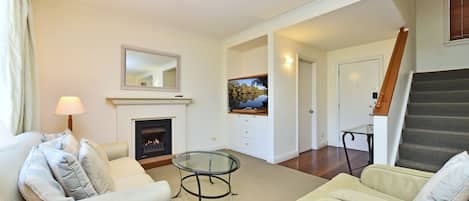 TV connectée, cheminée