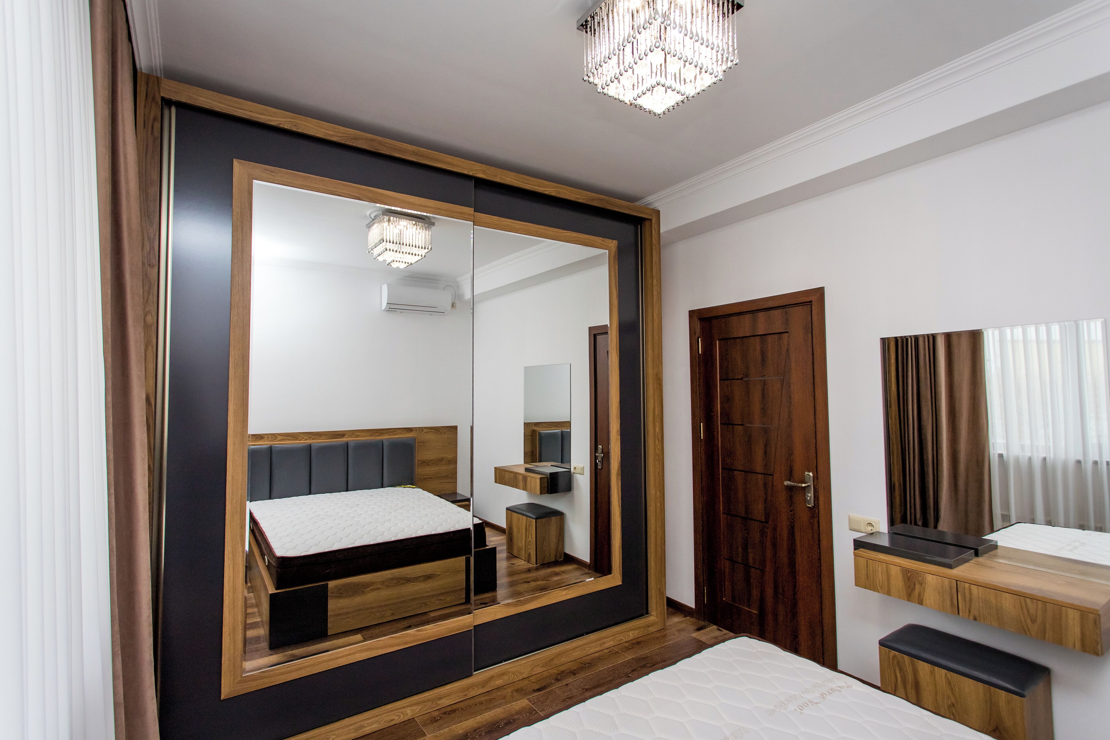 5 多间卧室、熨斗/熨衣板、WiFi、床单