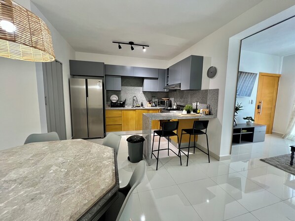 Microwave, oven, coffee/tea maker, electric kettle