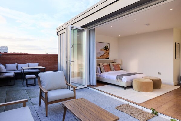 Apartment | 3 bedrooms - The Bayswater Road Scenery - Stylish 3bdr Penthouse With Terrace (London)