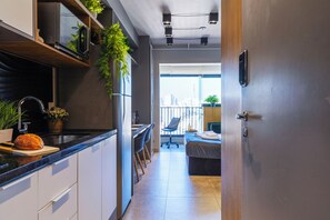 Premier Apartment | Private kitchenette